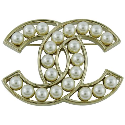 broche chanel pearl vintage|Chanel brooch price.